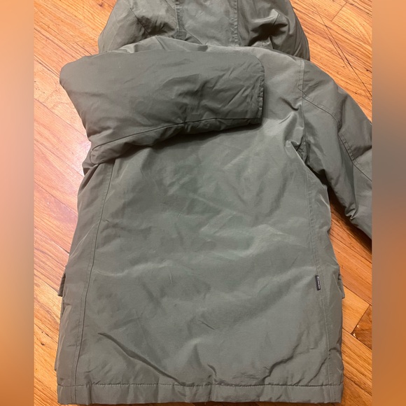Woolrich, Boys' Insulated, Water Repellent, Down Parka in size 6 - Picture 8 of 11